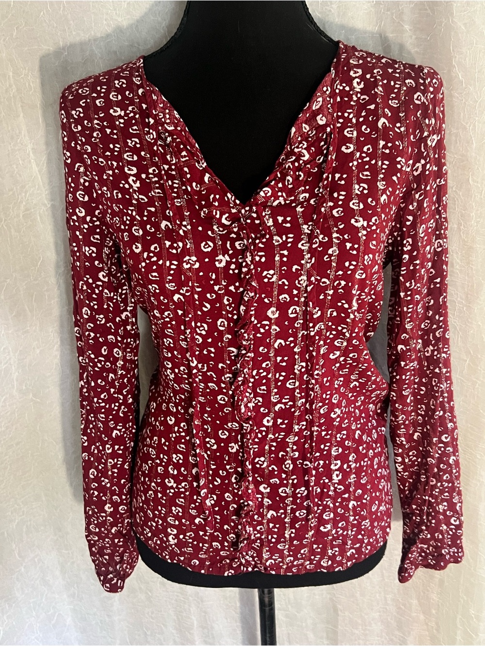 GAP Red & white Printed Button-Front Long Sleeve Blouse